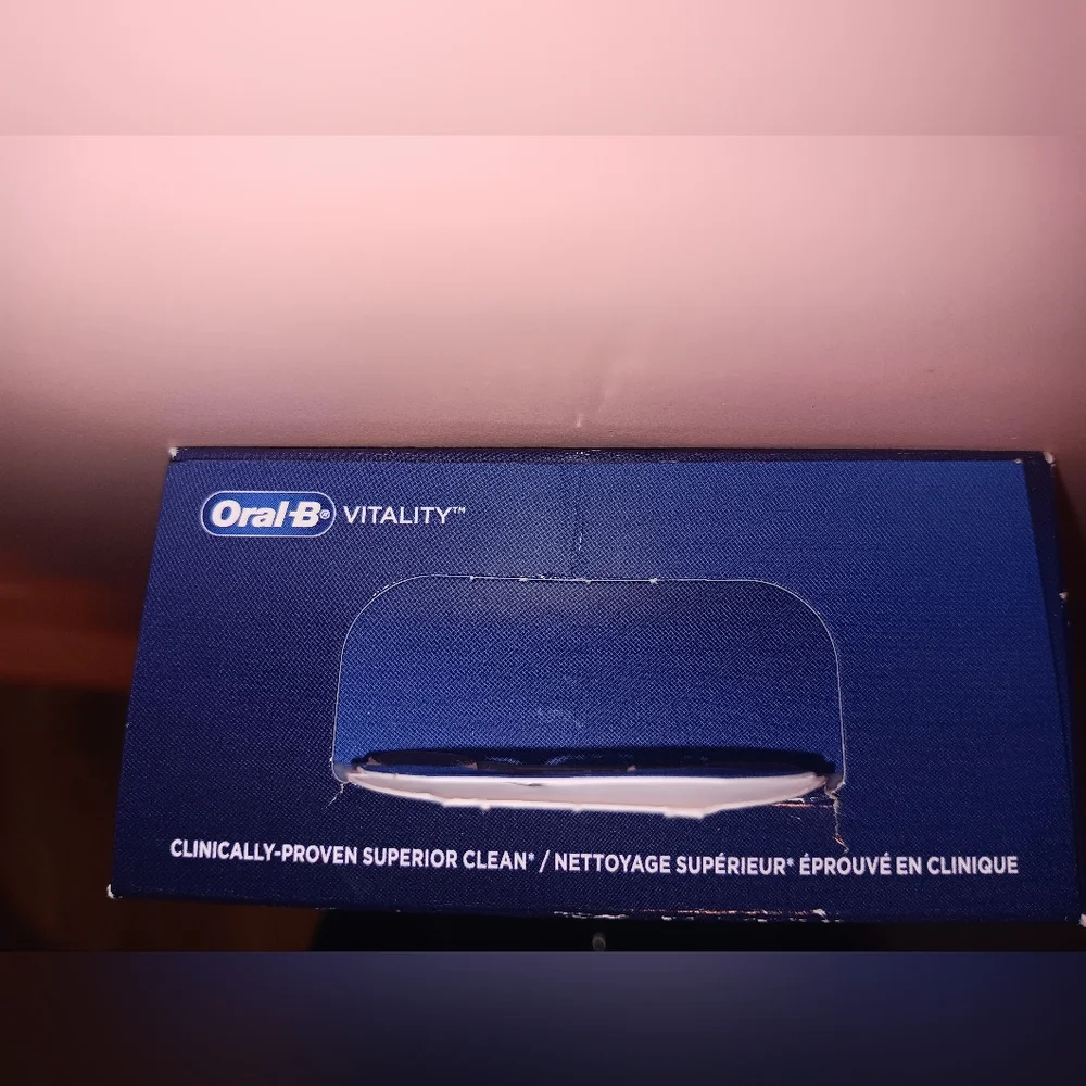 NEW Oral-B Vitality Rechargeable Electric Toothbrush FlossAction Timer - Picture 5 of 7